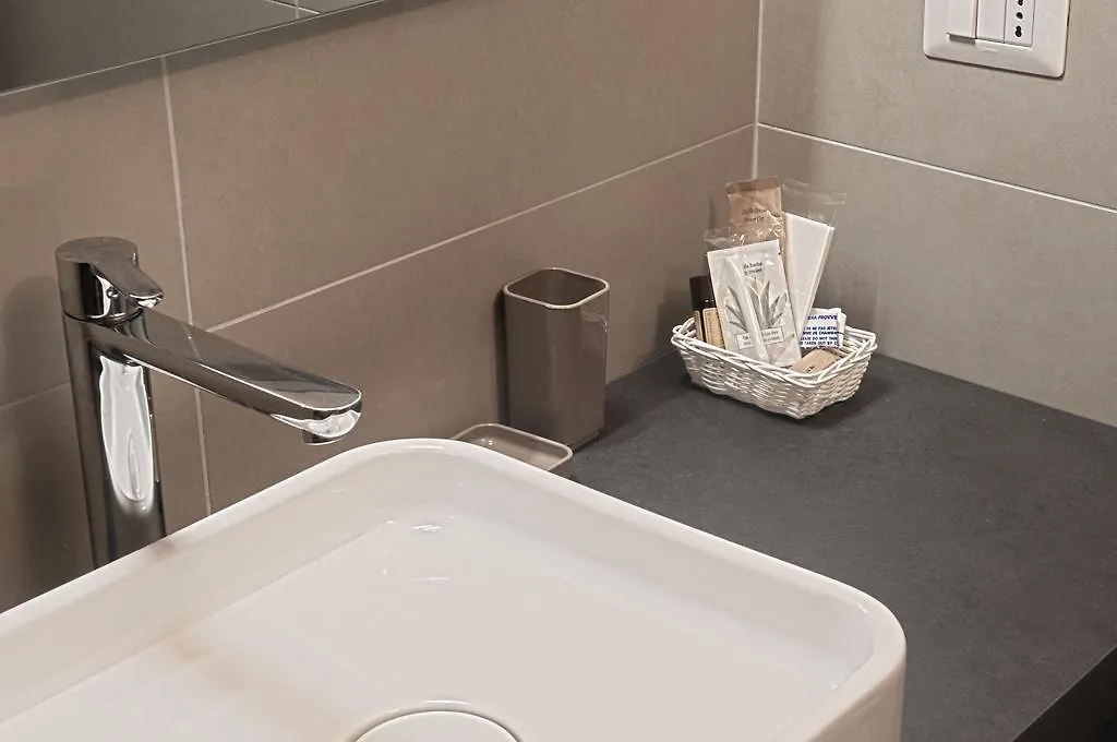 Four Rooms Guesthouse Oristano Italien
