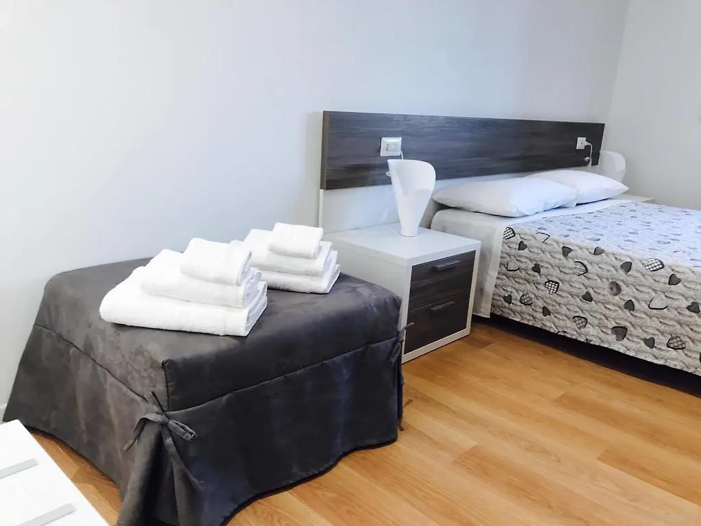 Gasthof Four Rooms Guesthouse Oristano