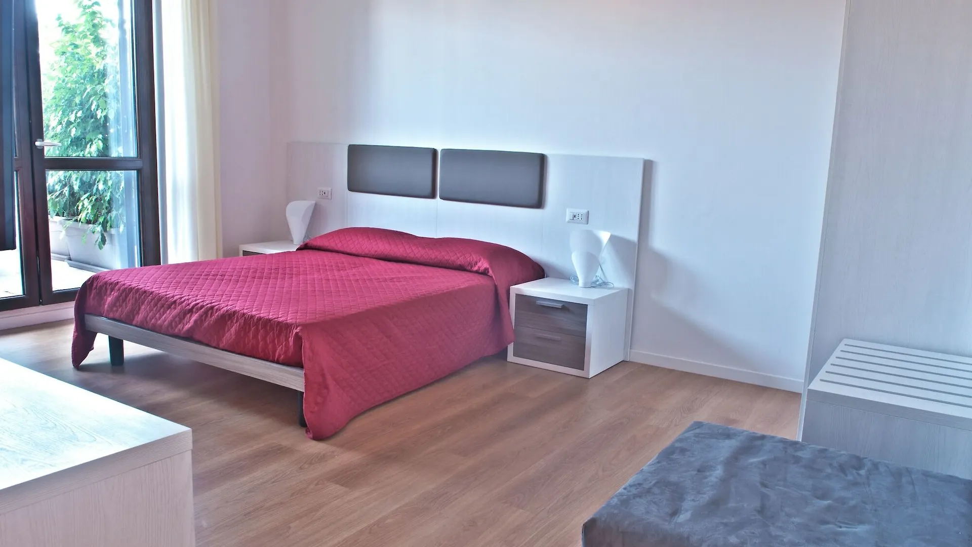 Four Rooms Guesthouse Oristano Italien